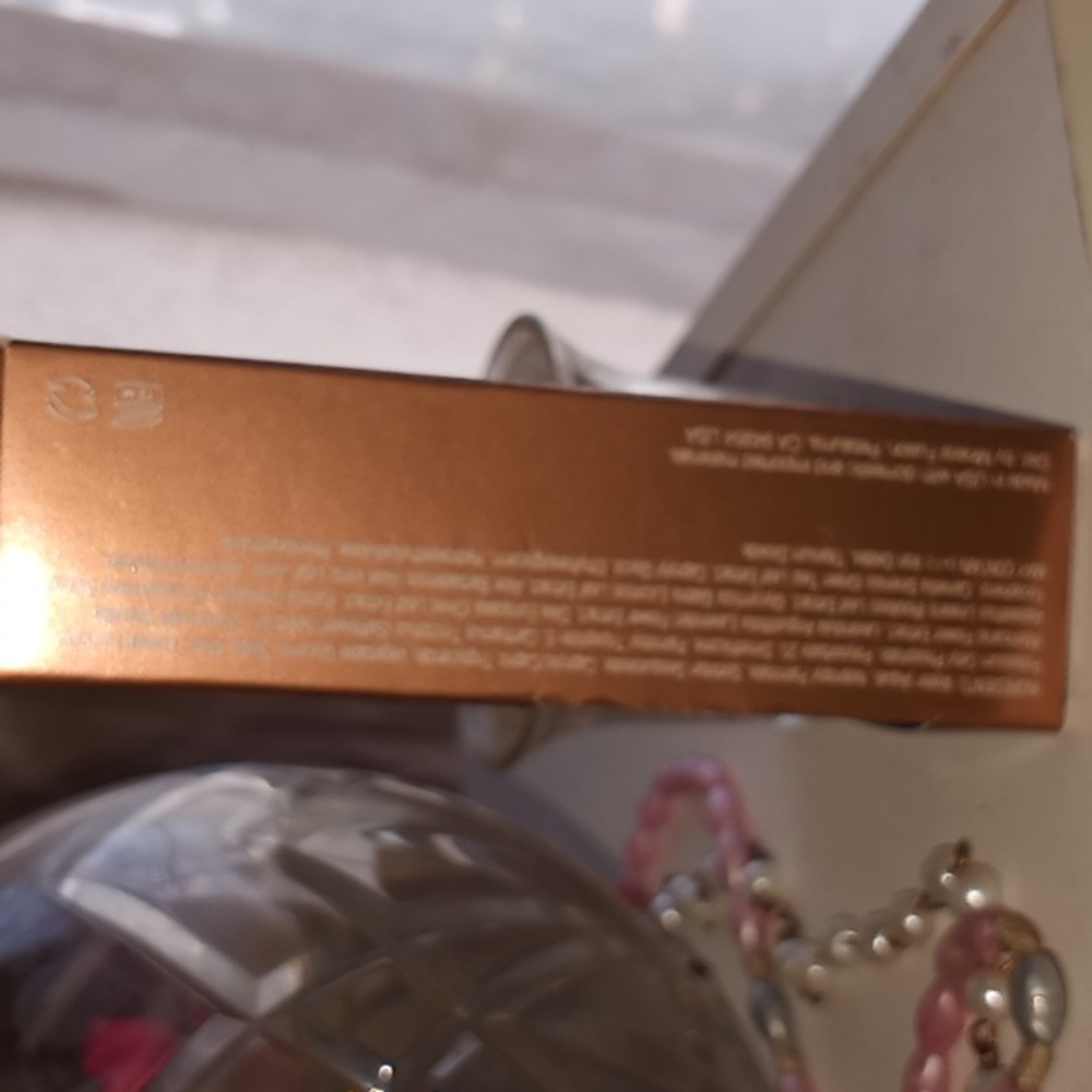 New Mineral Fusion Liquid Foundation - Picture 2 of 5